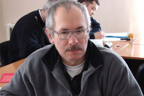 Конвейер репрессий. В Мозыре задержали правозащитника Владимира Телепуна. Врача-невролога Руслана Бадамшина включили в список «террористов»