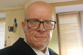 Конвейер репрессий. Экс-политзаключенный Константин Золотых уехал из Беларуси. 42 беларуских медиа признаны «экстремистскими формированиям» в 2025 году