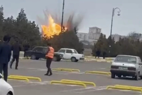 Иранский беспилотник упал на территорию аэропорта в Азербайджане. Катар сбил бомбардировщики Ирана «за две минуты» до удара по американской авиабазе