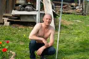 Конвейер репрессий. В день, когда помиловали политзаключенного Даронина, его жене дали 8,5 лет колонии. Сколько бывших политузников задержали в 2025 году?